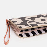 Mono Bloom - Travel Pouch