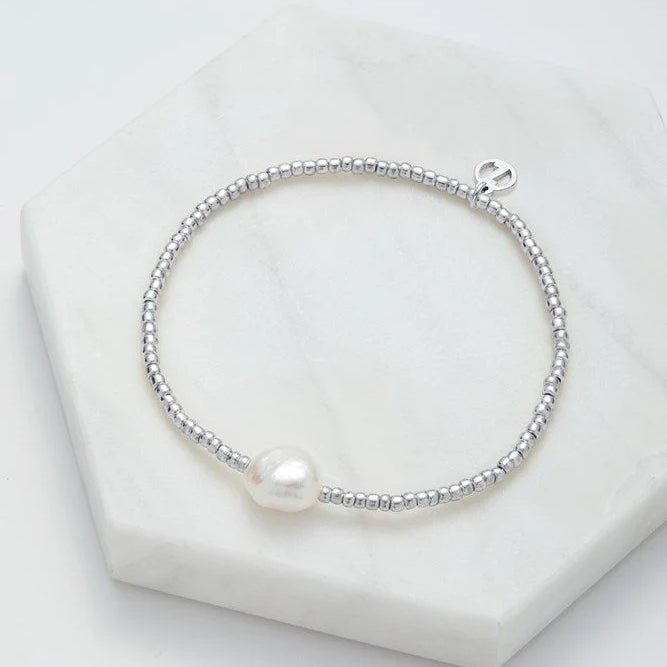 Lily Bracelet