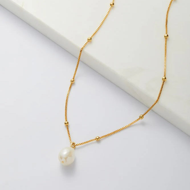 Prue Necklace