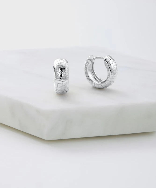 Lucy Huggie Earring