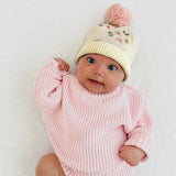 Knitted Beanie Daisy with pompom