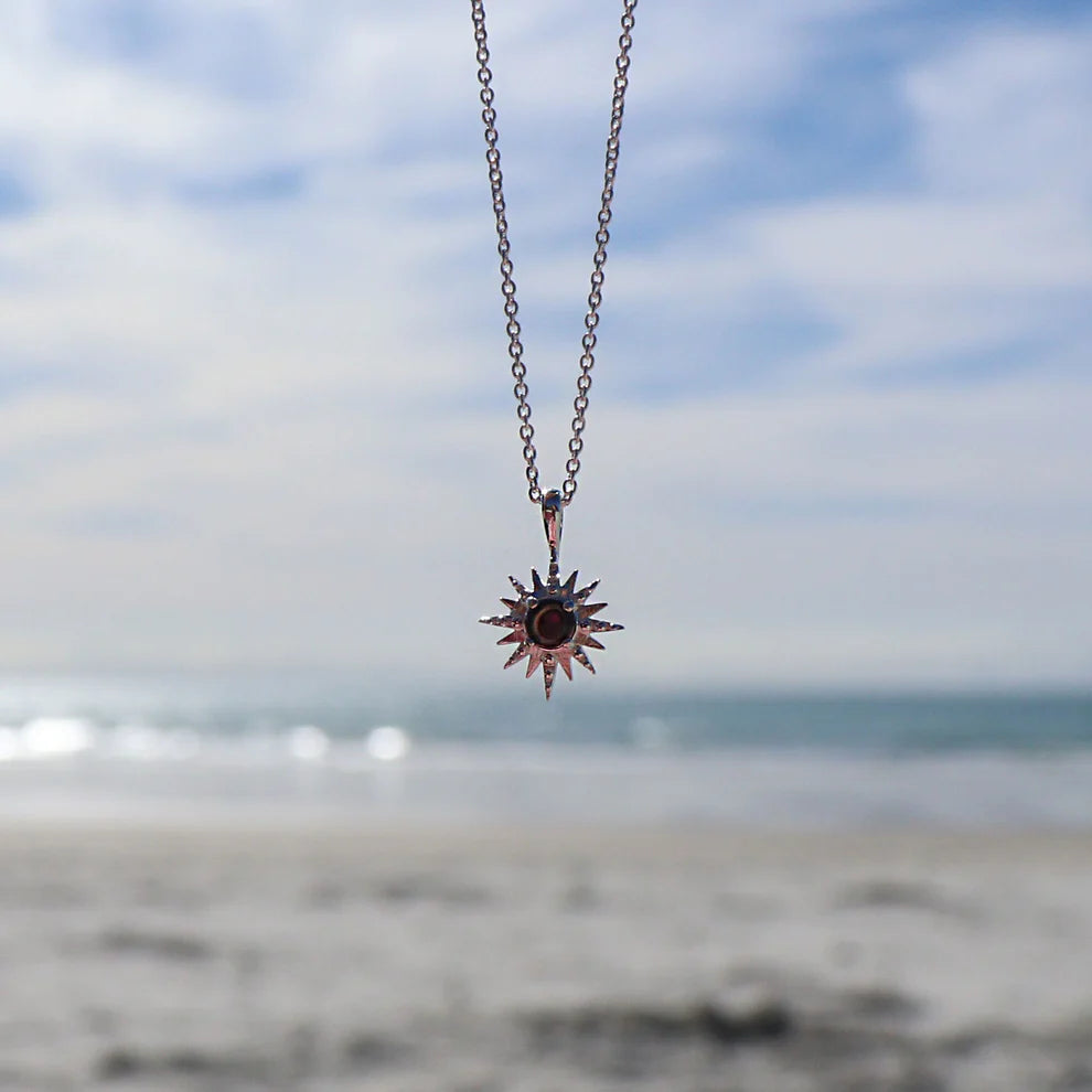 Rā Paua Necklace
