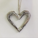 Menya Hollow Heart - Small White