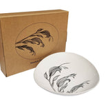 D Harakeke Flower Black On Matt White - 24cm